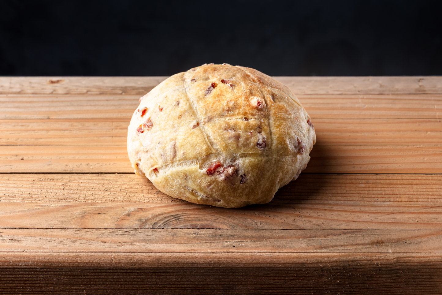 2x Brioche MELONPAN gusto salato con caciocavallo podolico e soppressata irpina