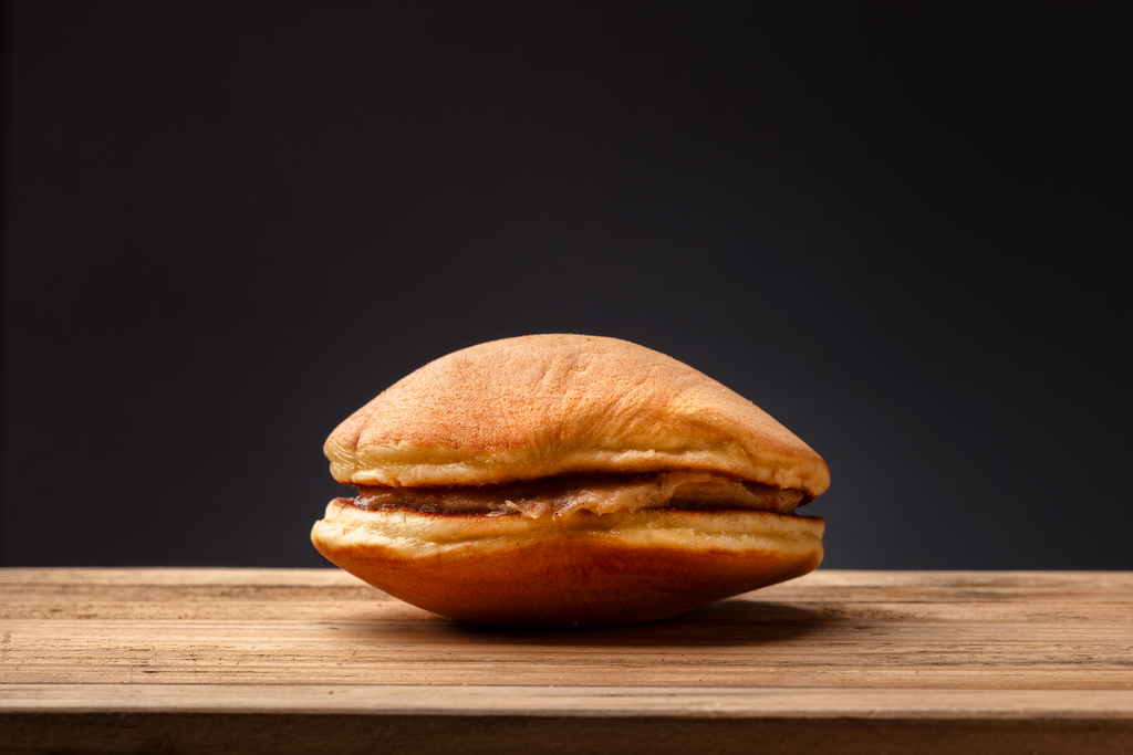 Pancake DORAYAKI gusto noci pecan e caramello