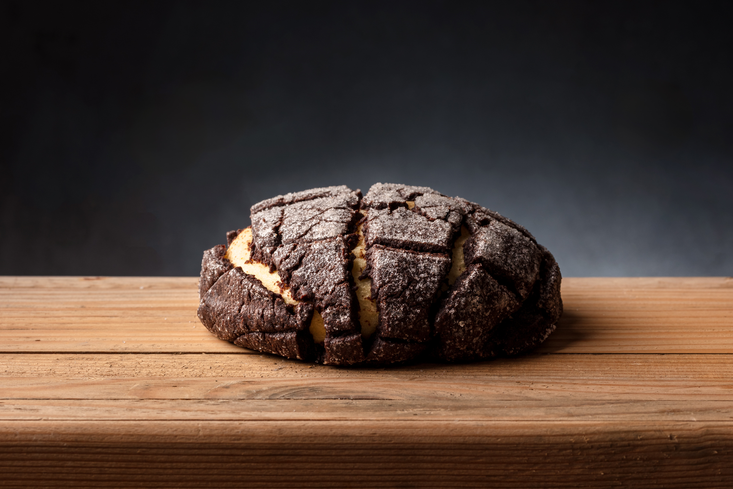 2x Brioche MELONPAN gusto sesamo nero e cioccolato di Modica